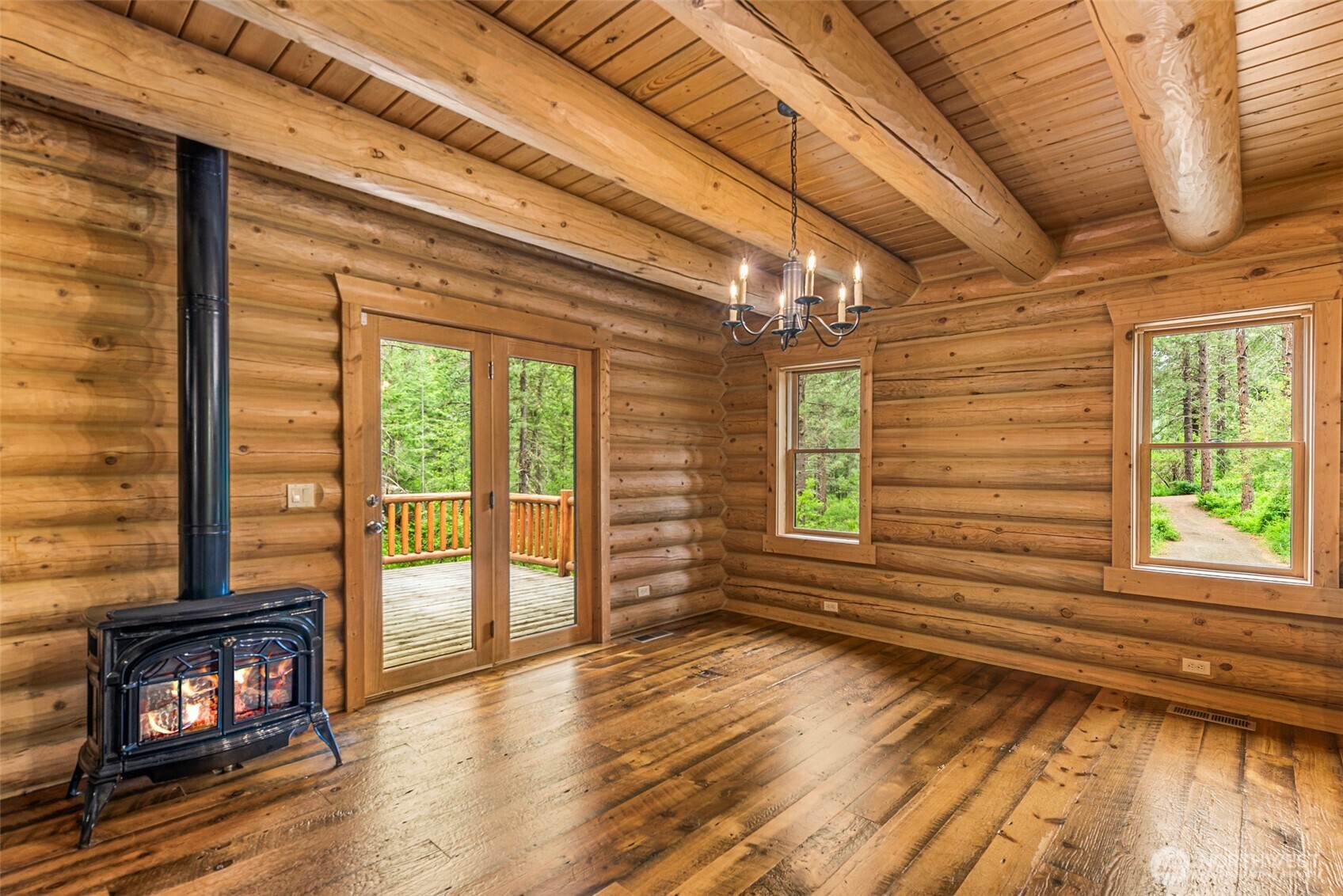 3888 Camas Creek Rd