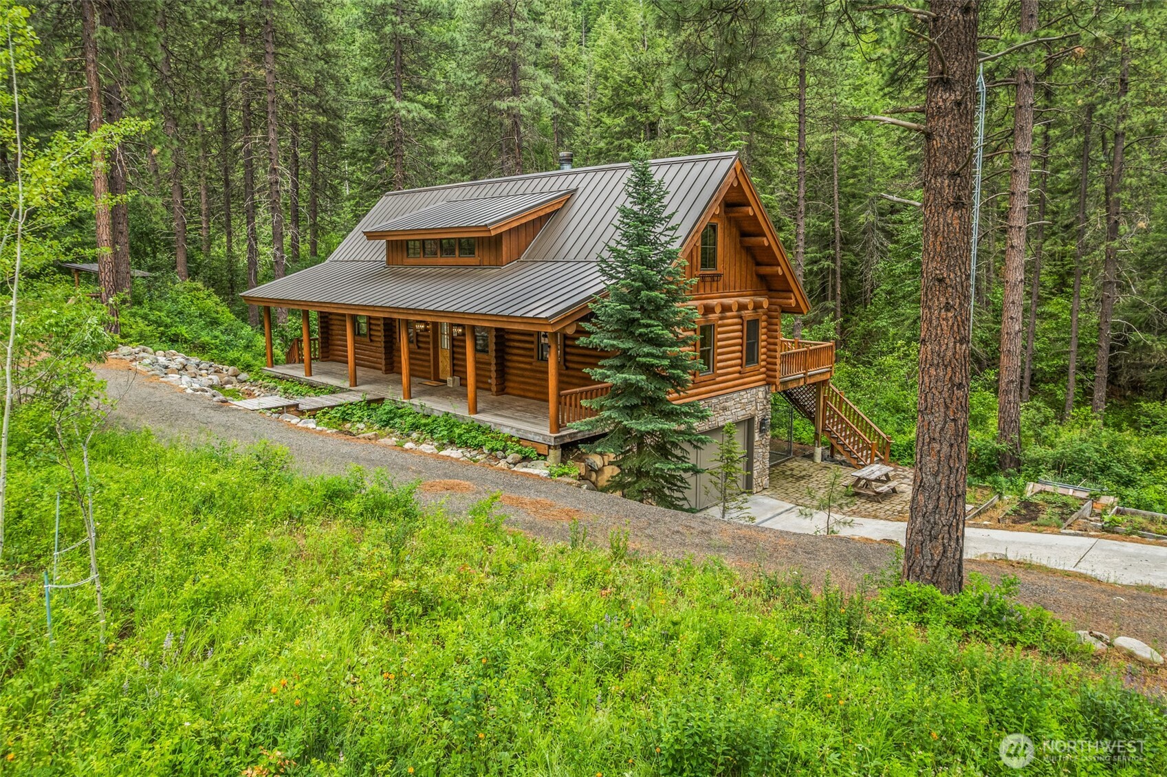 3888 Camas Creek Rd