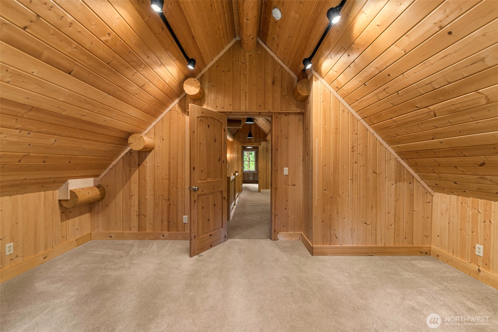 3888 Camas Creek Rd