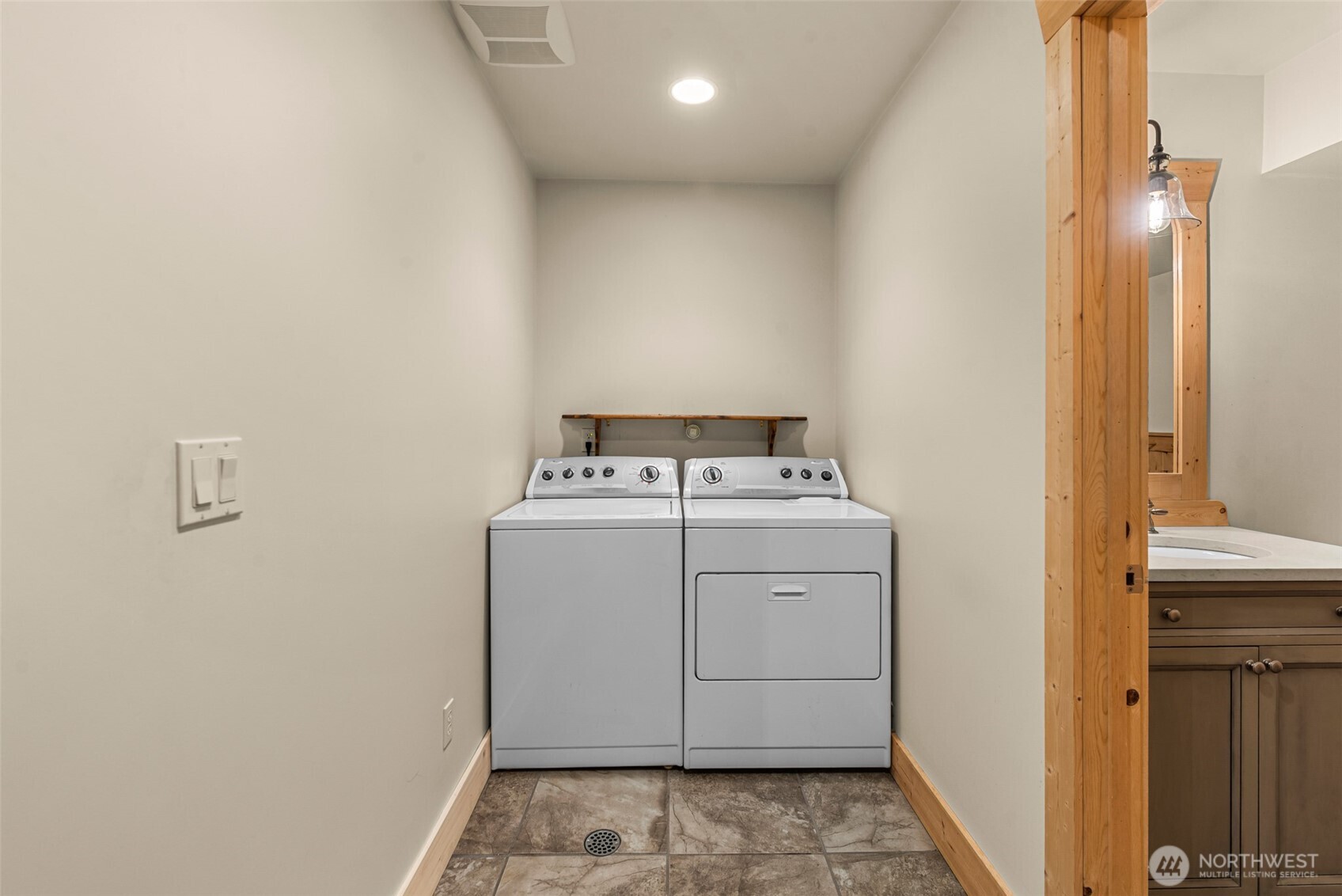 3888 Camas Creek Rd