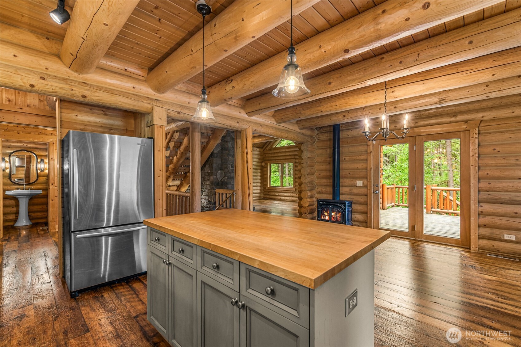 3888 Camas Creek Rd