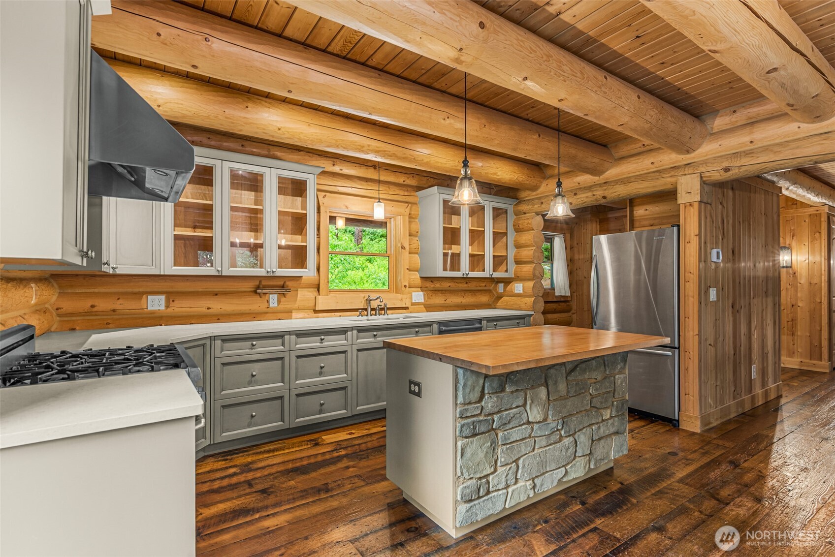 3888 Camas Creek Rd