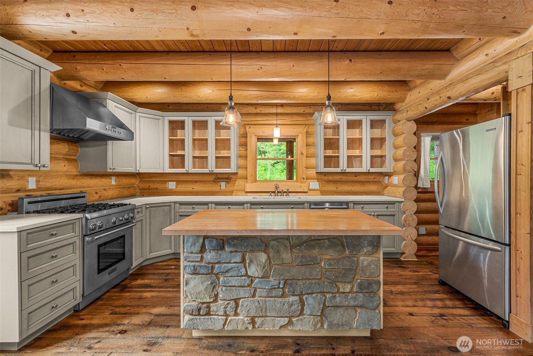 3888 Camas Creek Rd