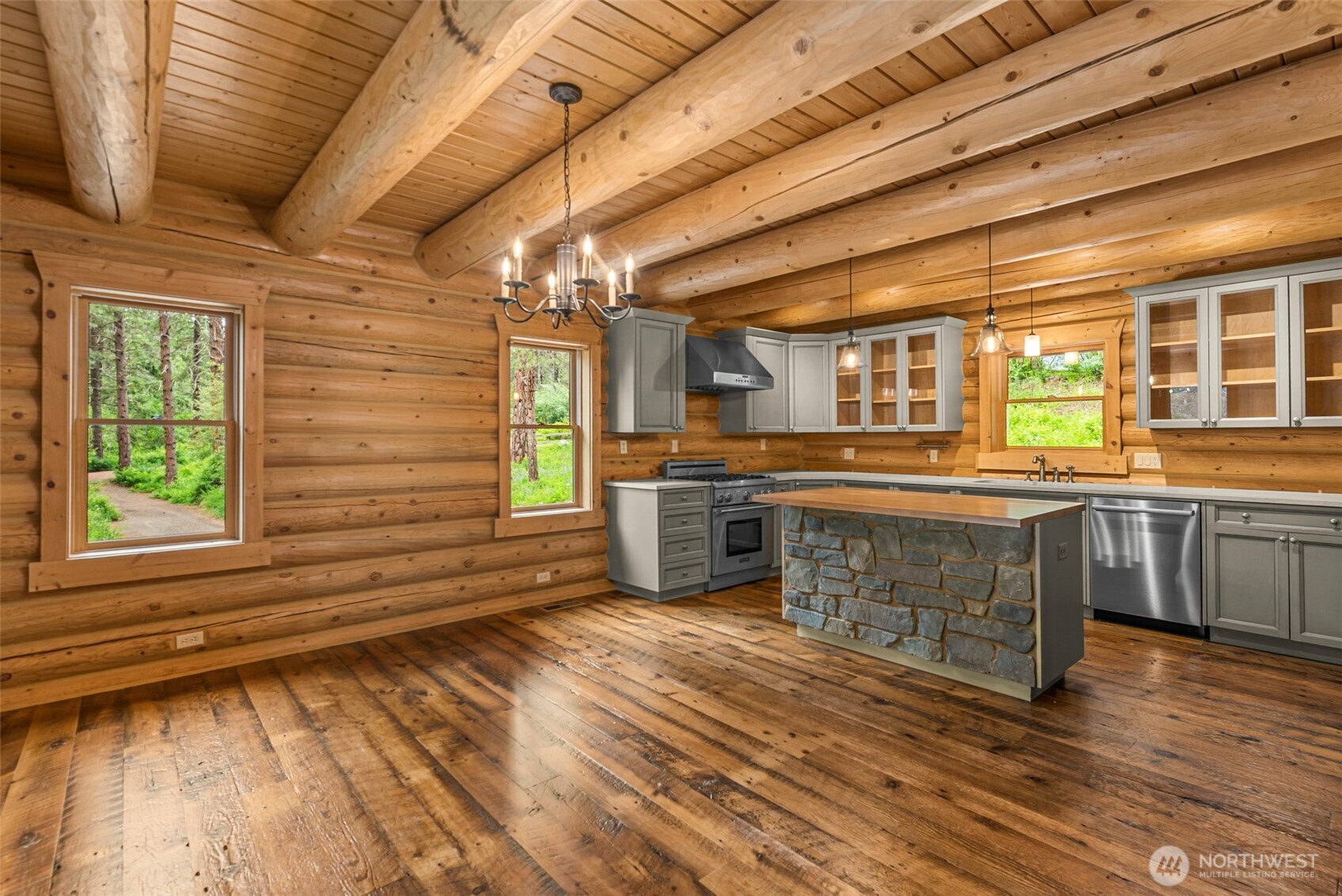 3888 Camas Creek Rd