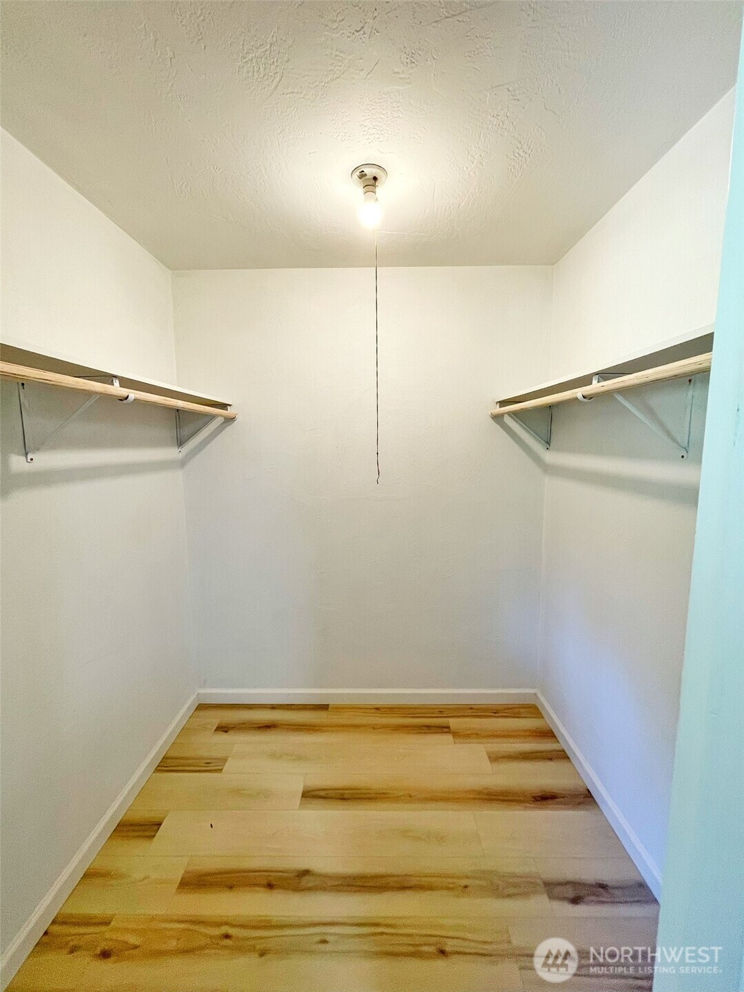1714 SE Susan Unit: B
