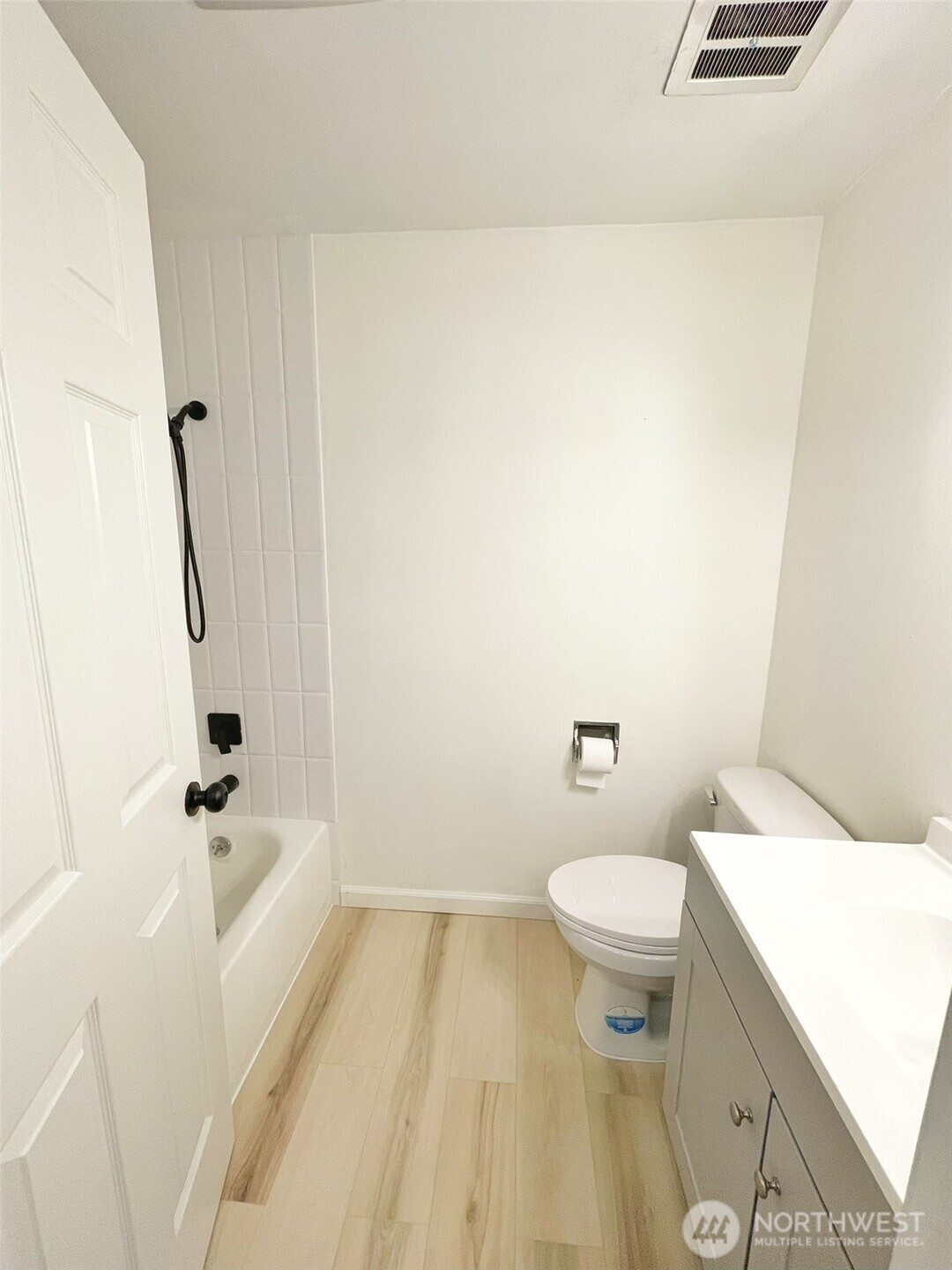 1714 SE Susan Unit: B