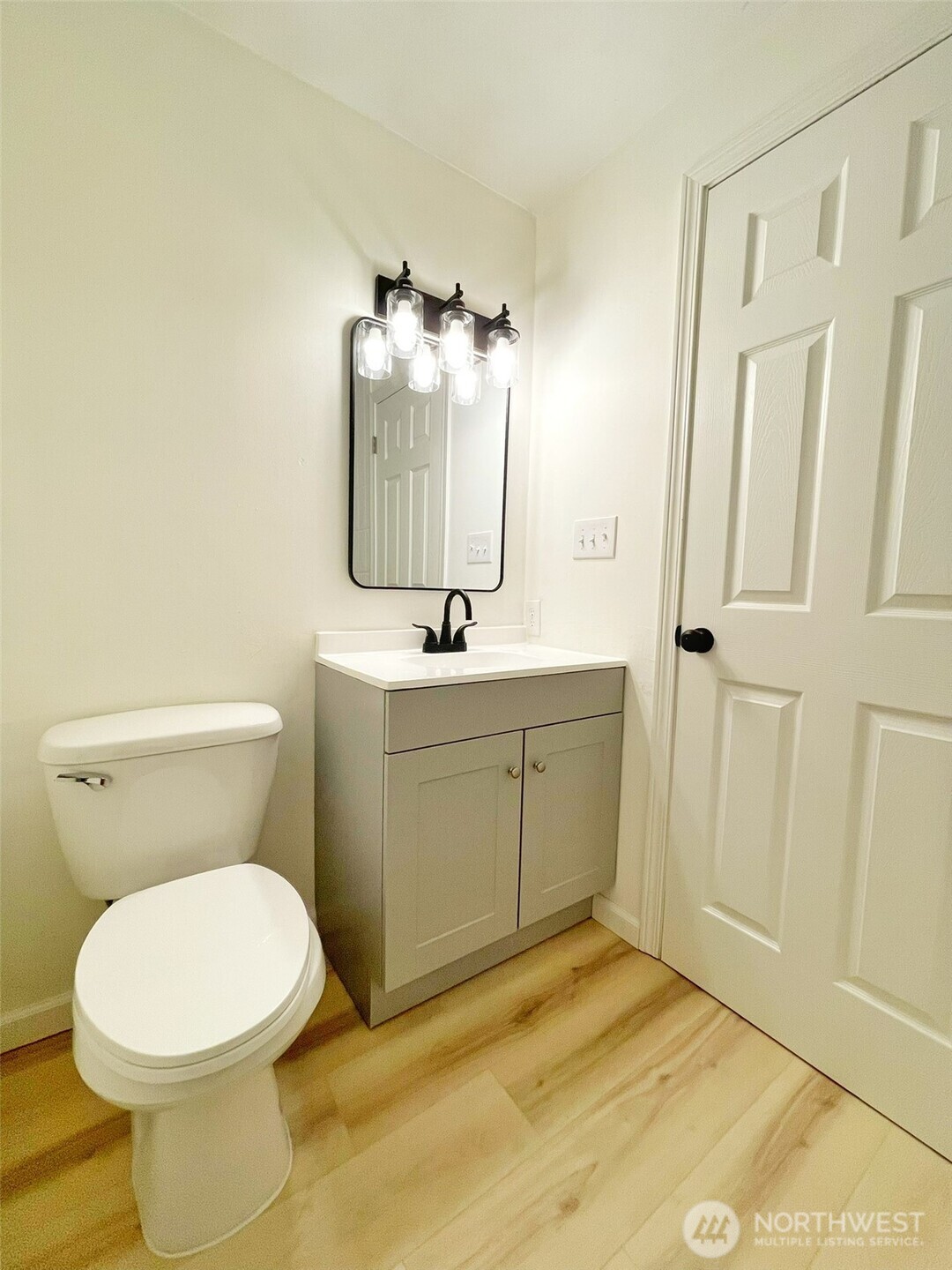 1714 SE Susan Unit: B