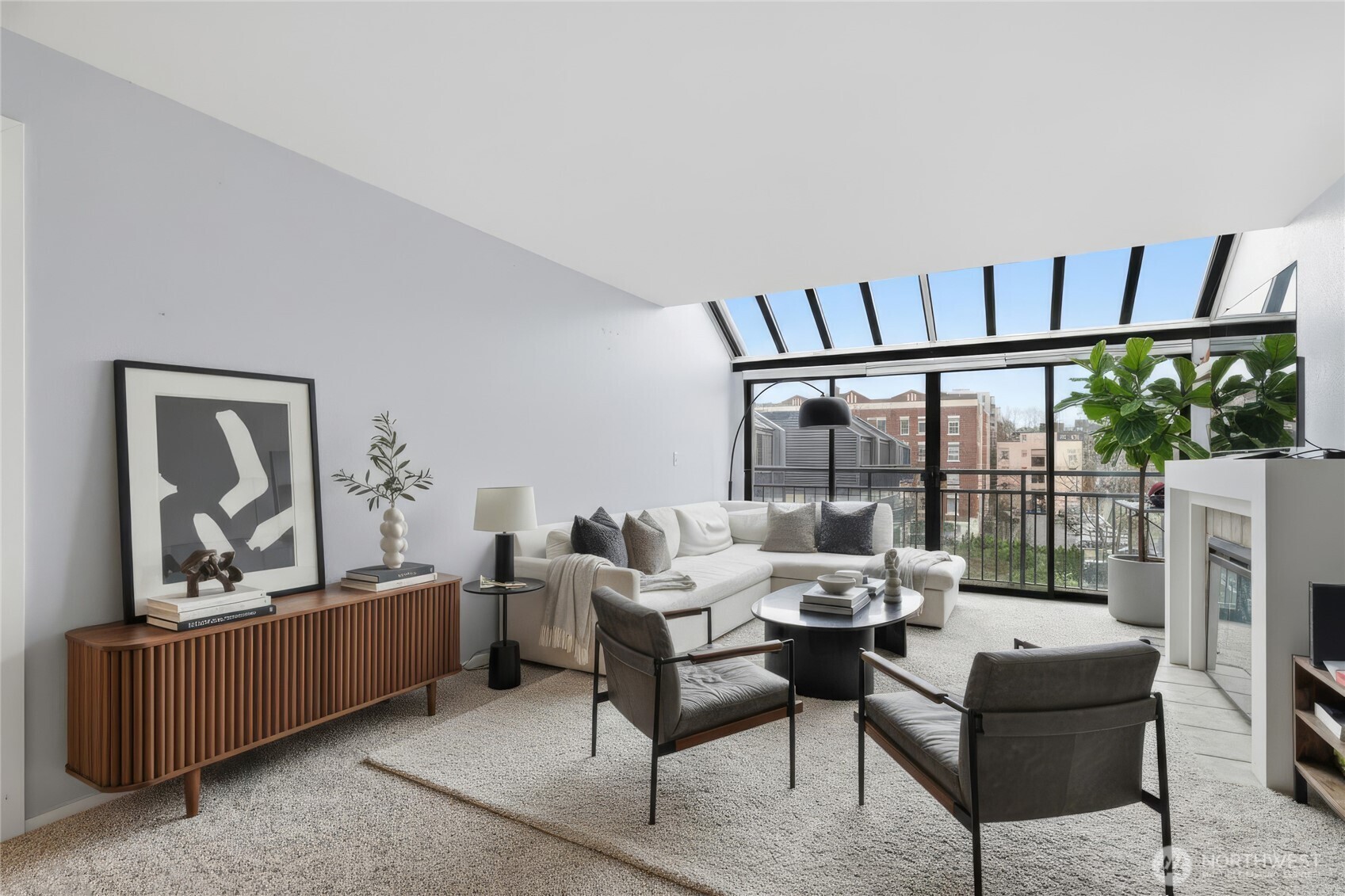 275 W Roy Street Unit: 412