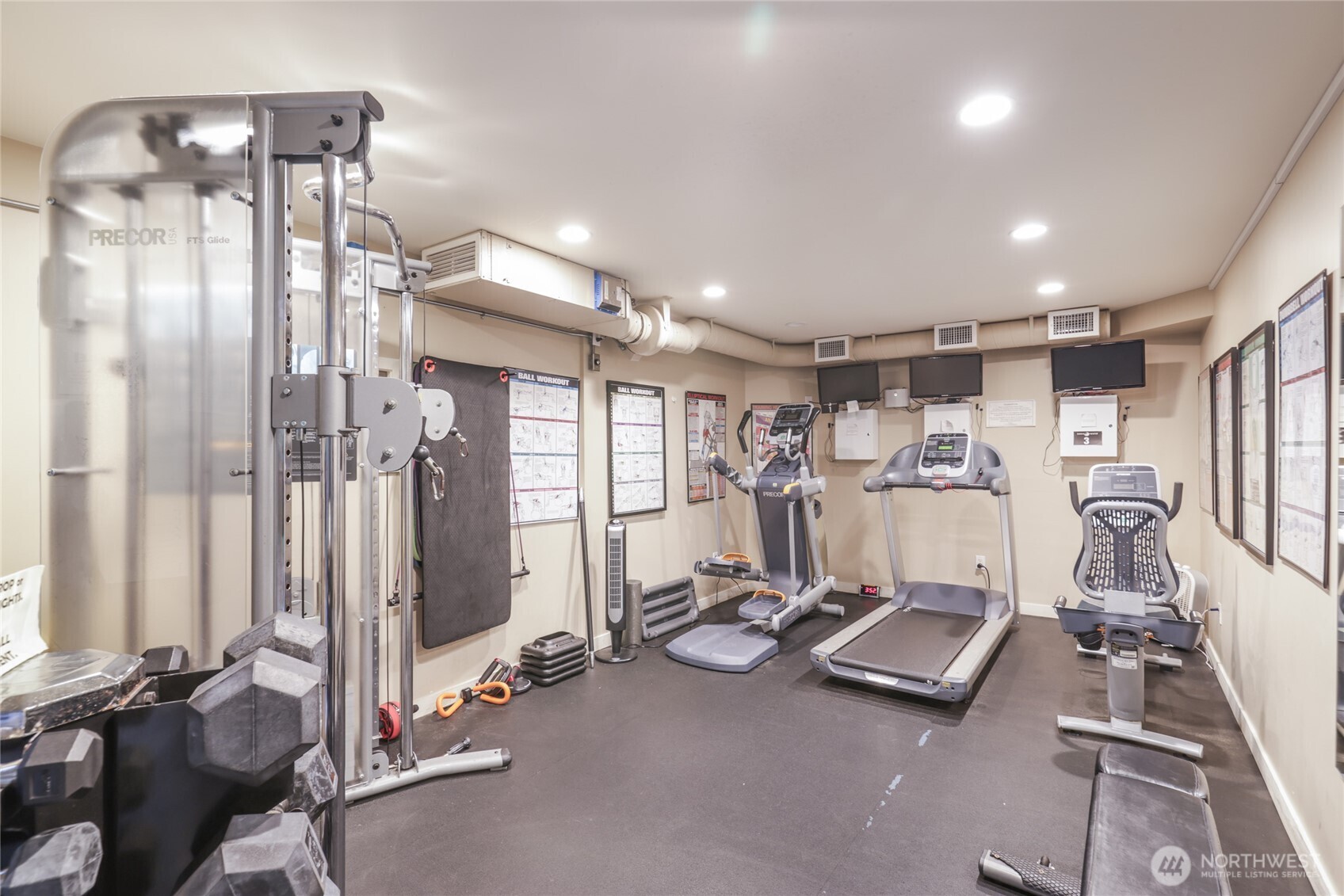 275 W Roy Street Unit: 412