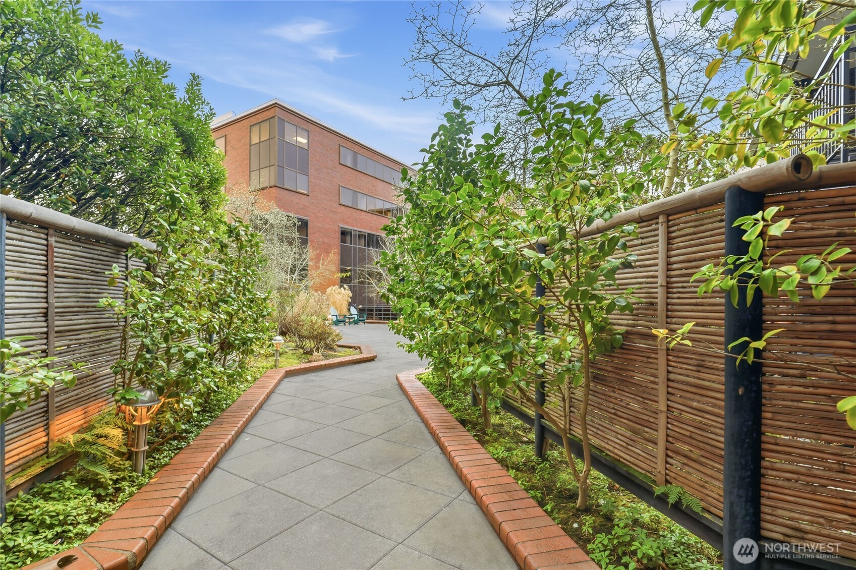 275 W Roy Street Unit: 412
