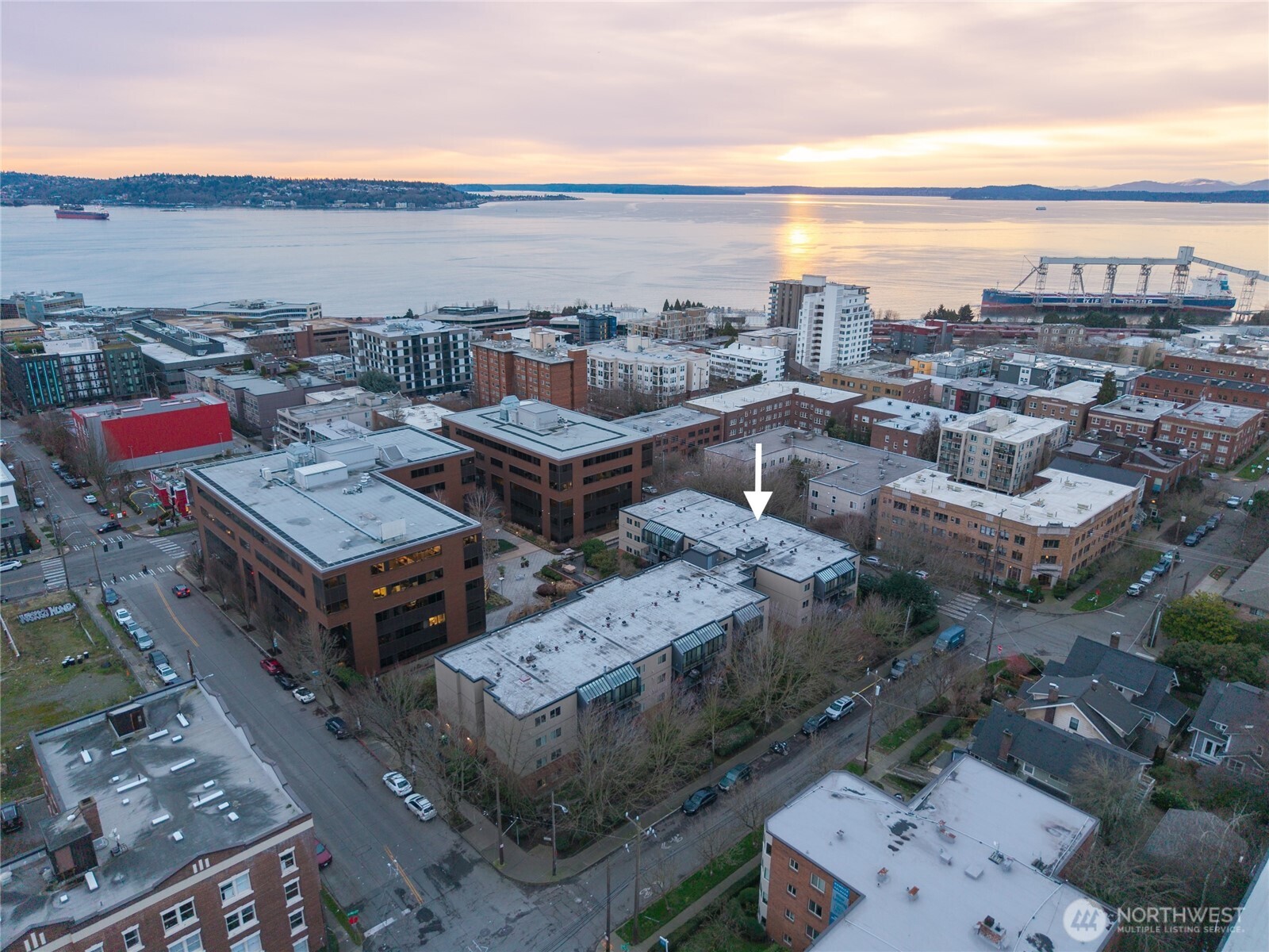 275 W Roy Street Unit: 412