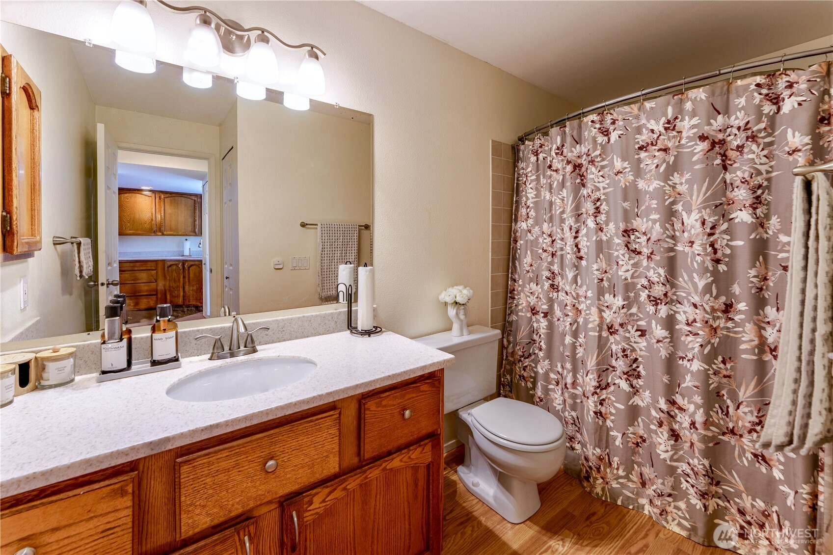 907 N 163rd Street Unit: A32