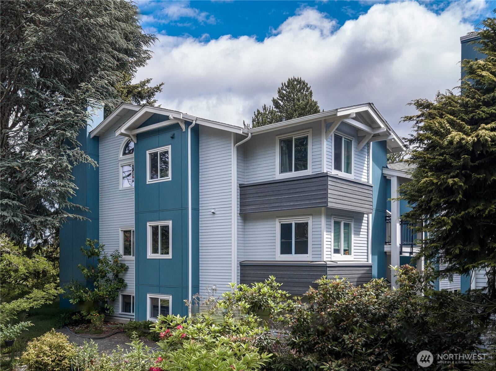 907 N 163rd Street Unit: A32