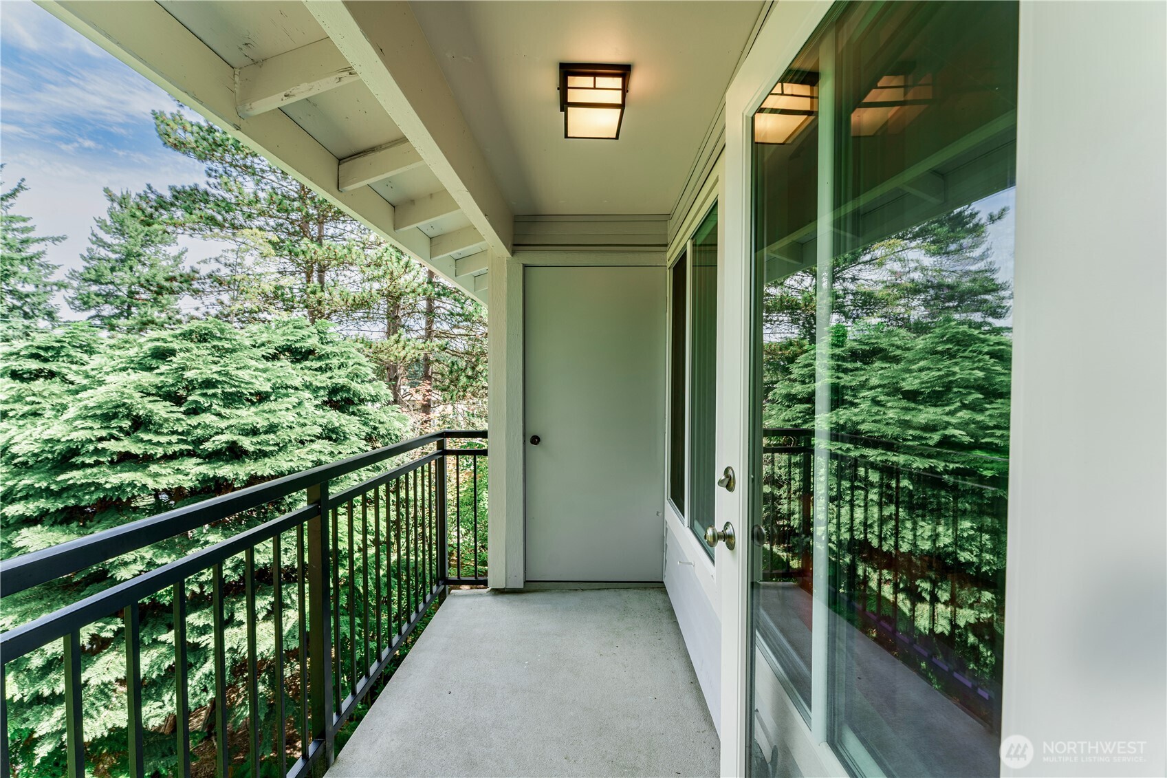 907 N 163rd Street Unit: A32
