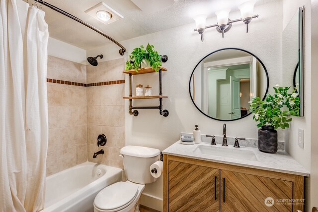 626 4th Avenue W Unit: 104