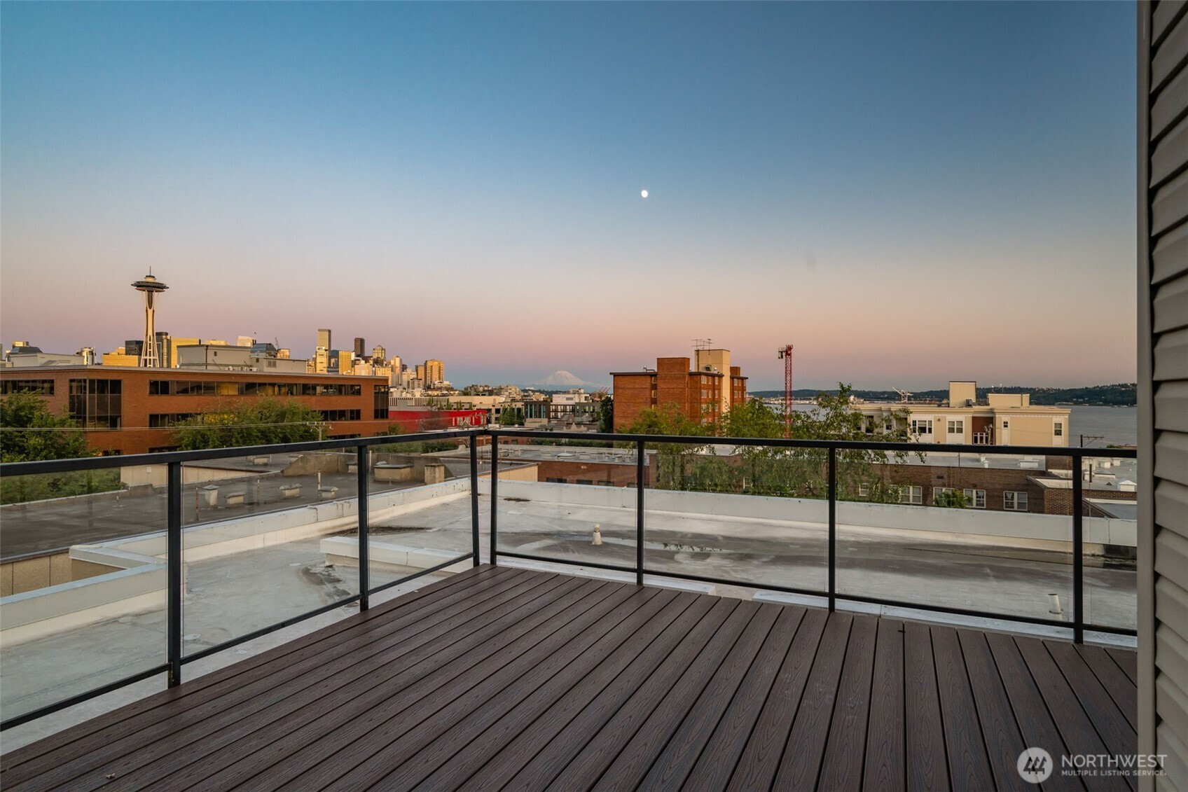 626 4th Avenue W Unit: 104