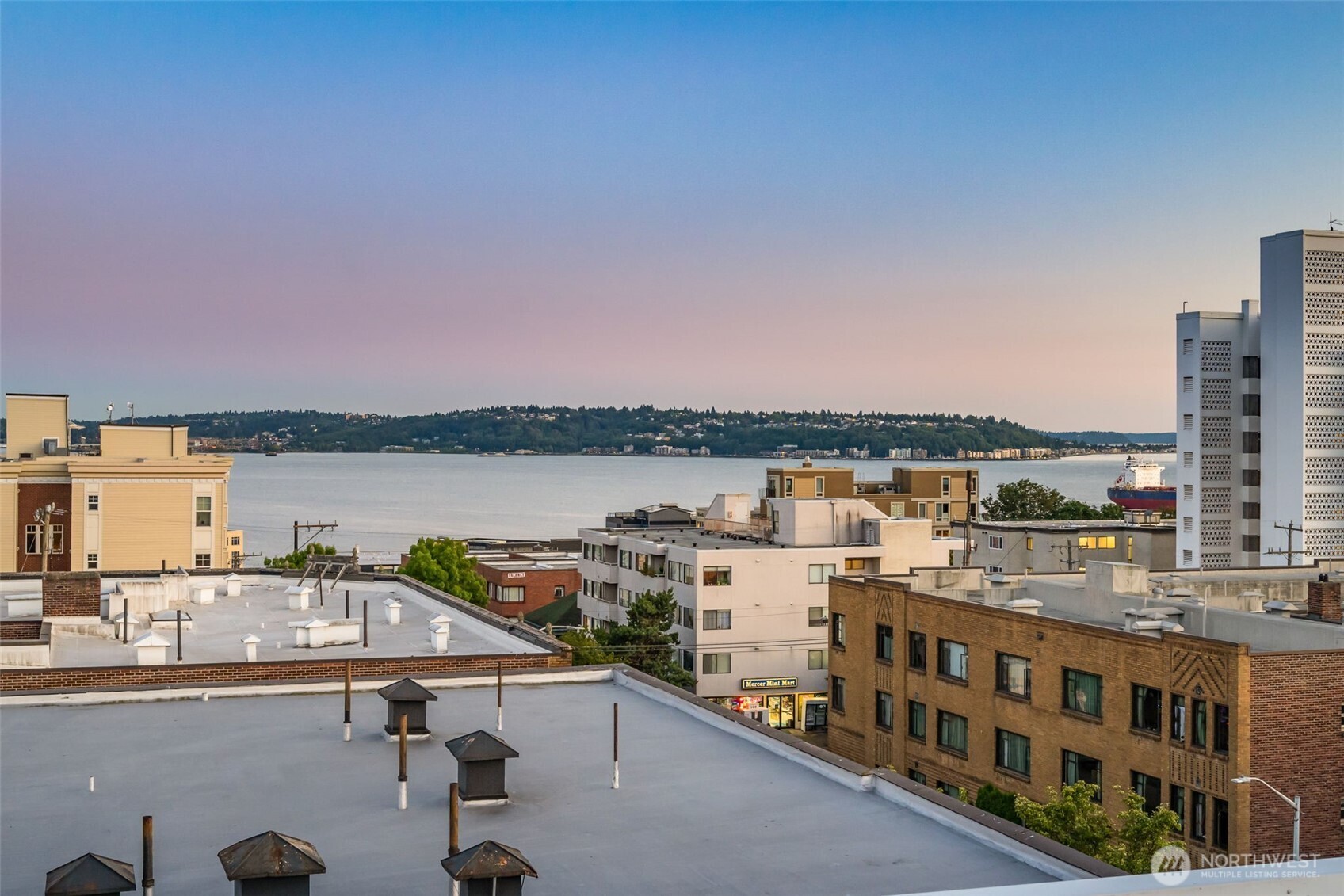 626 4th Avenue W Unit: 104