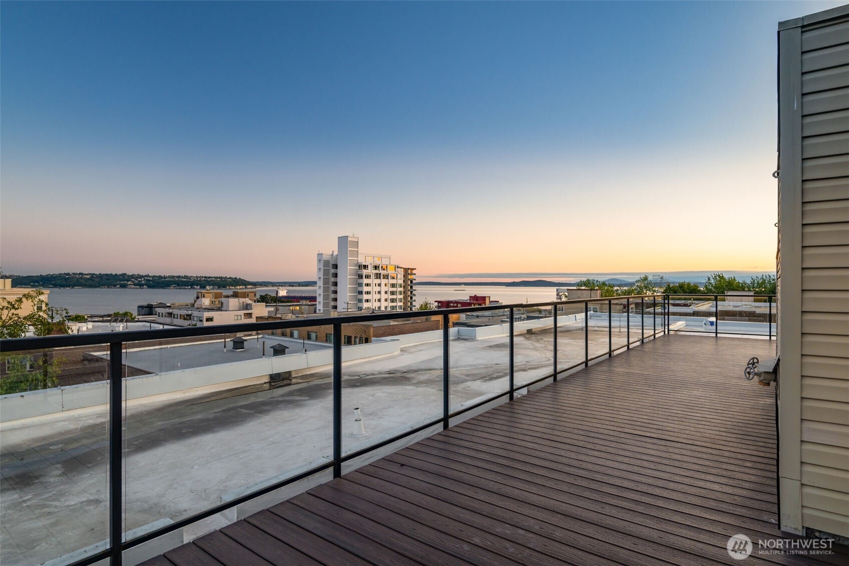626 4th Avenue W Unit: 104