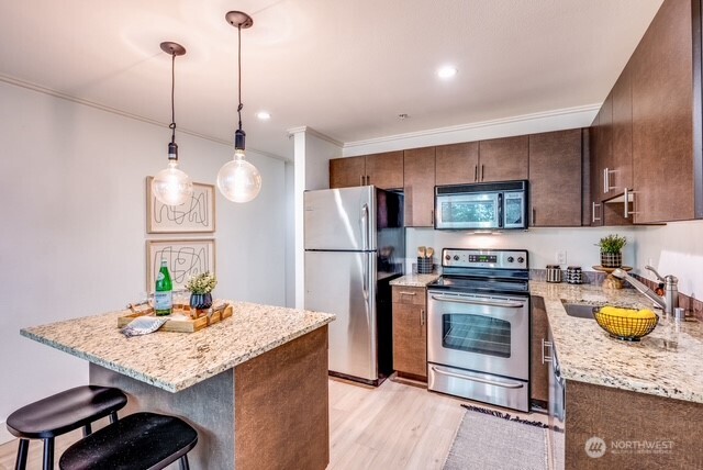 626 4th Avenue W Unit: 104