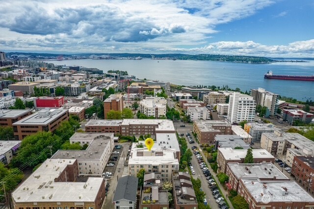 626 4th Avenue W Unit: 104