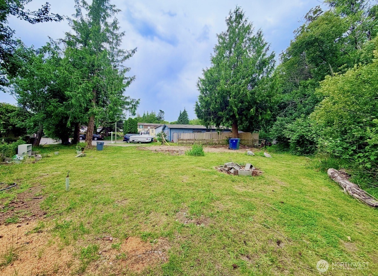2317 Twin Place