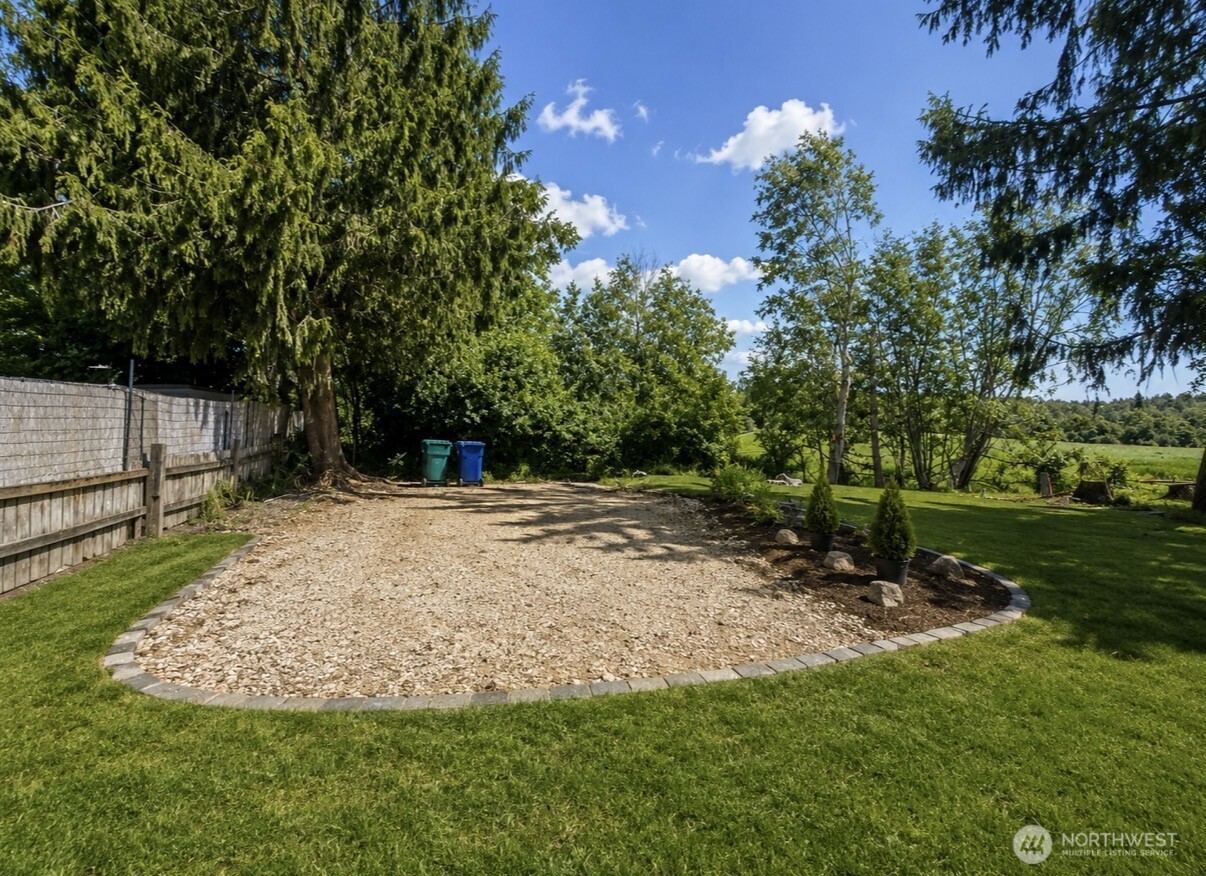 2317 Twin Place