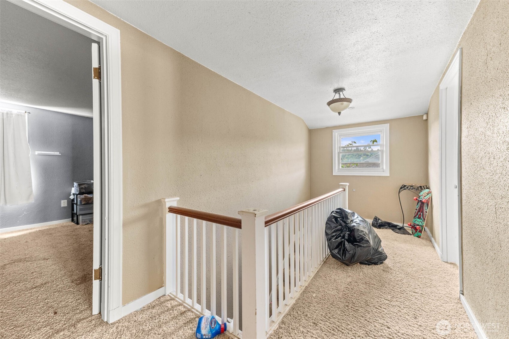 422 W 3rd Street
