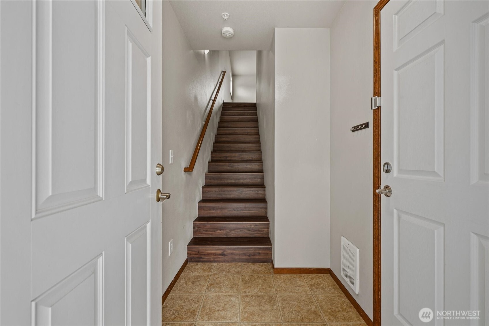 527 Neff Circle