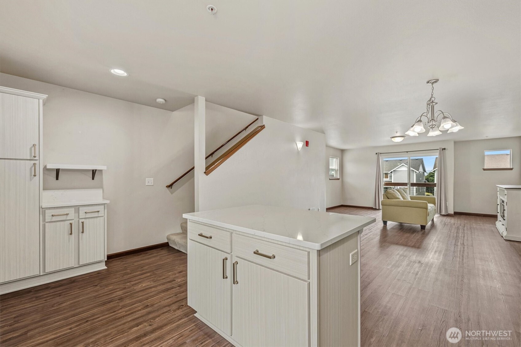 527 Neff Circle
