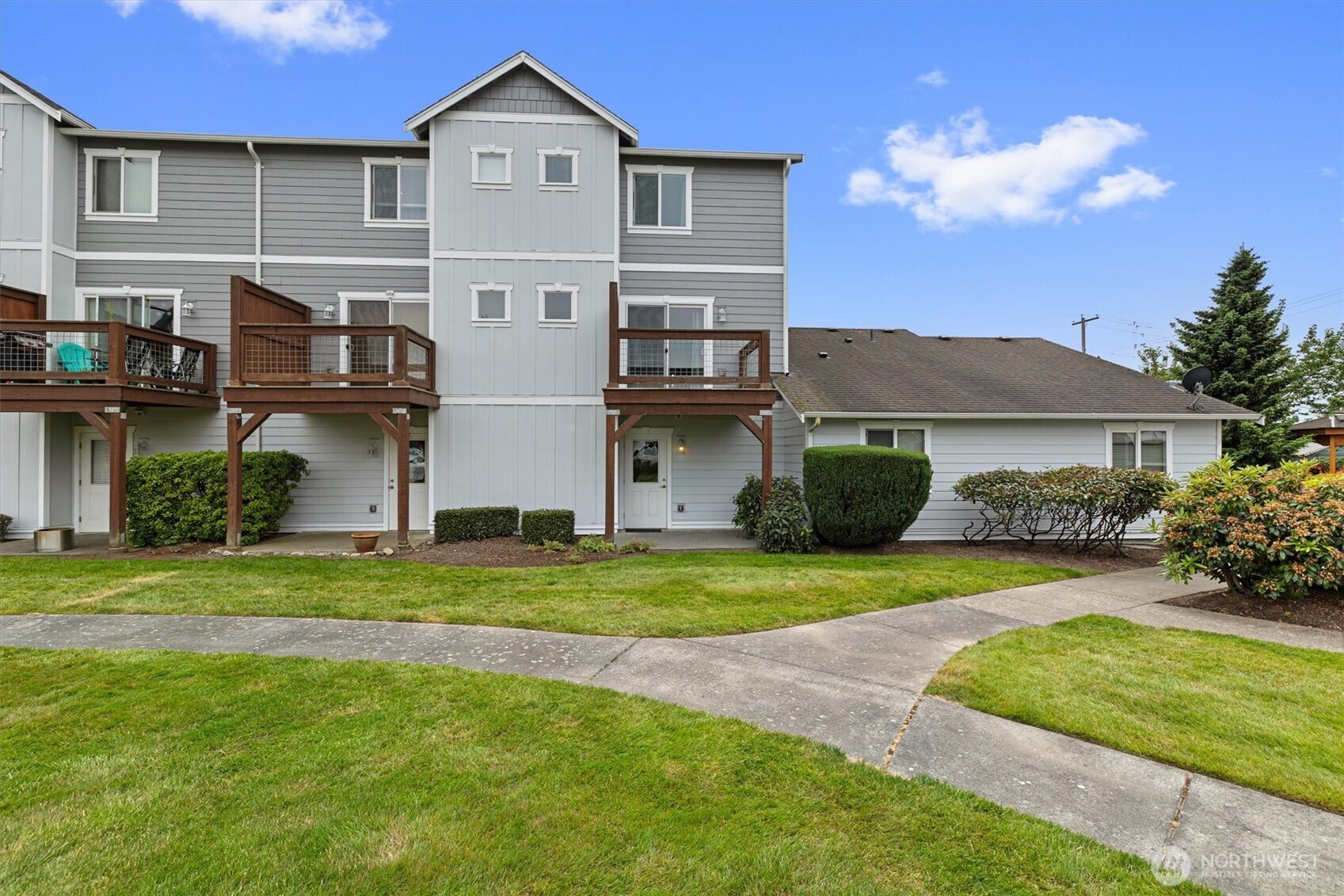 527 Neff Circle