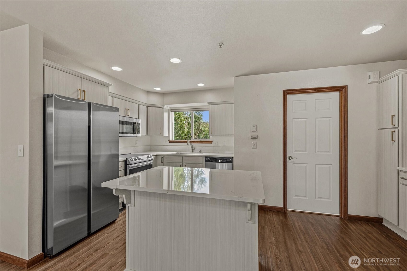 527 Neff Circle