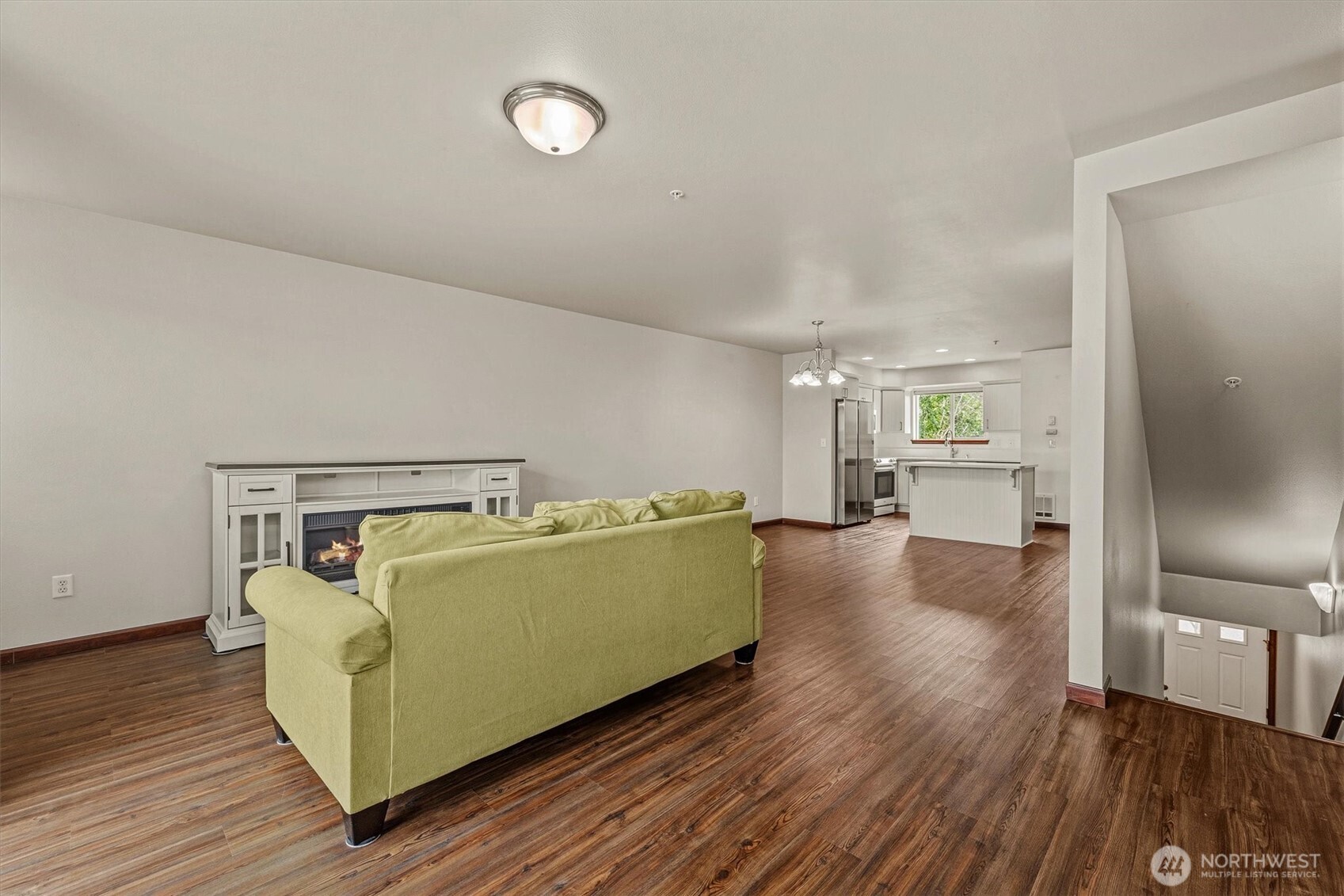 527 Neff Circle