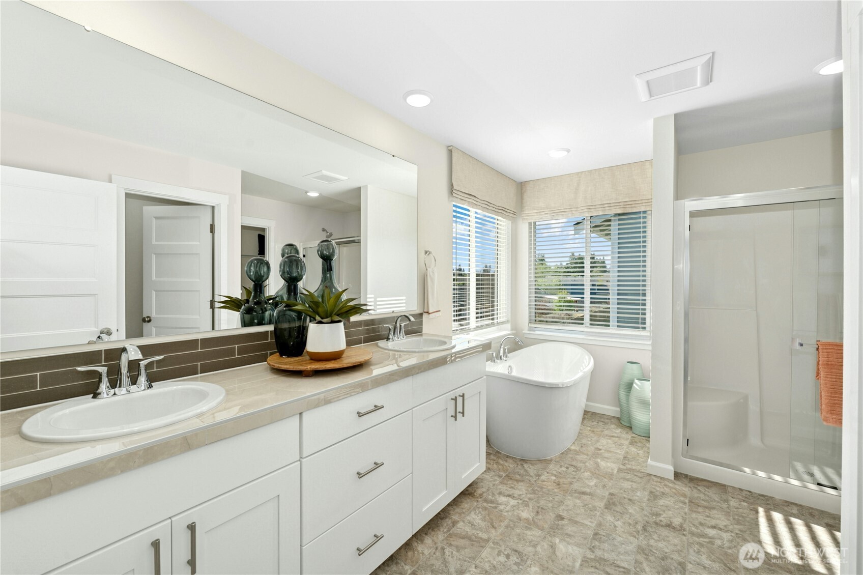 9401 Chief Leschi Street SE Unit: 10