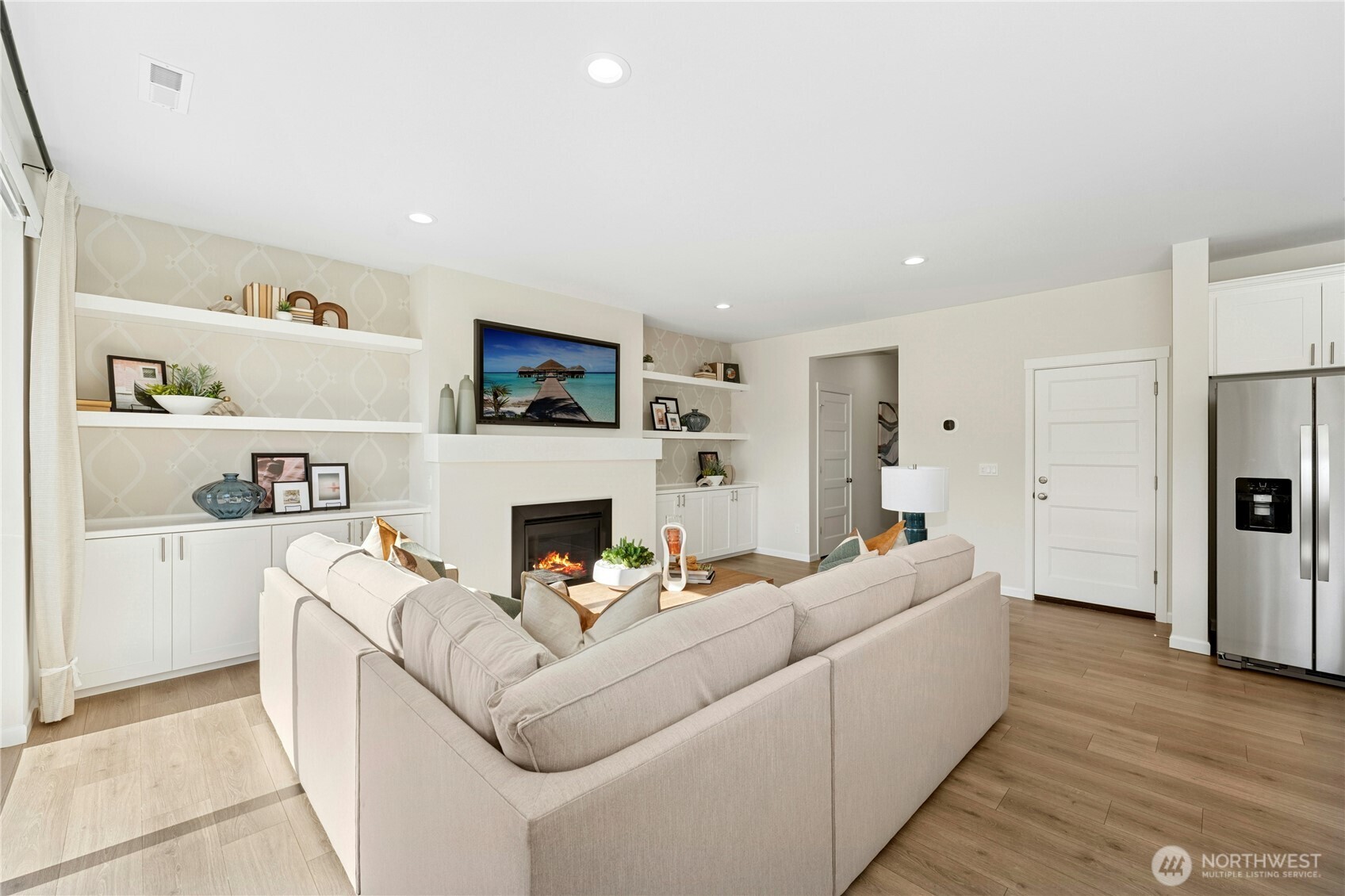9401 Chief Leschi Street SE Unit: 10