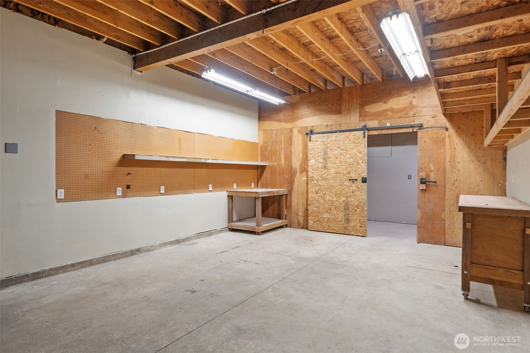 341 Maple Avenue
