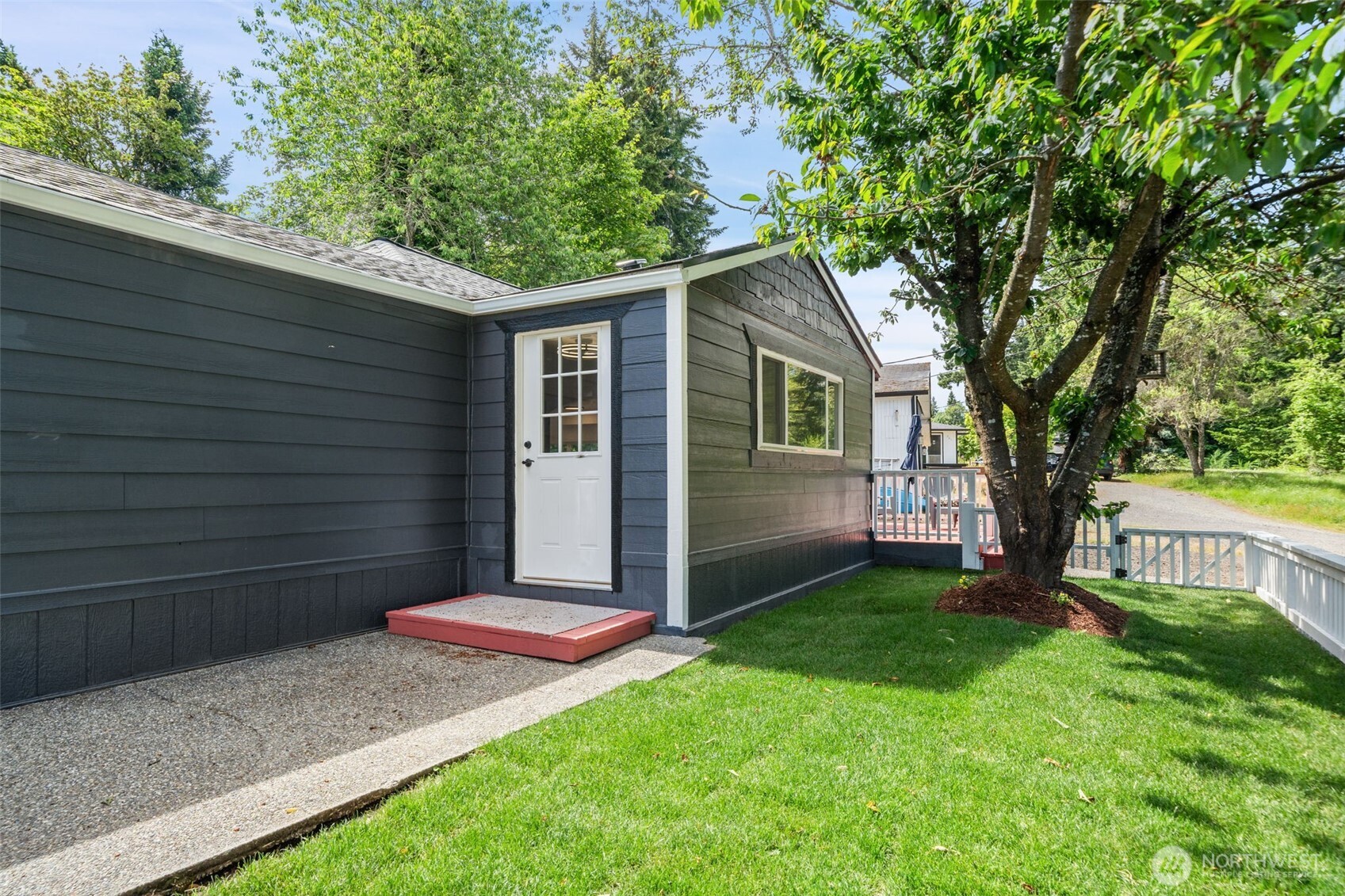 341 Maple Avenue