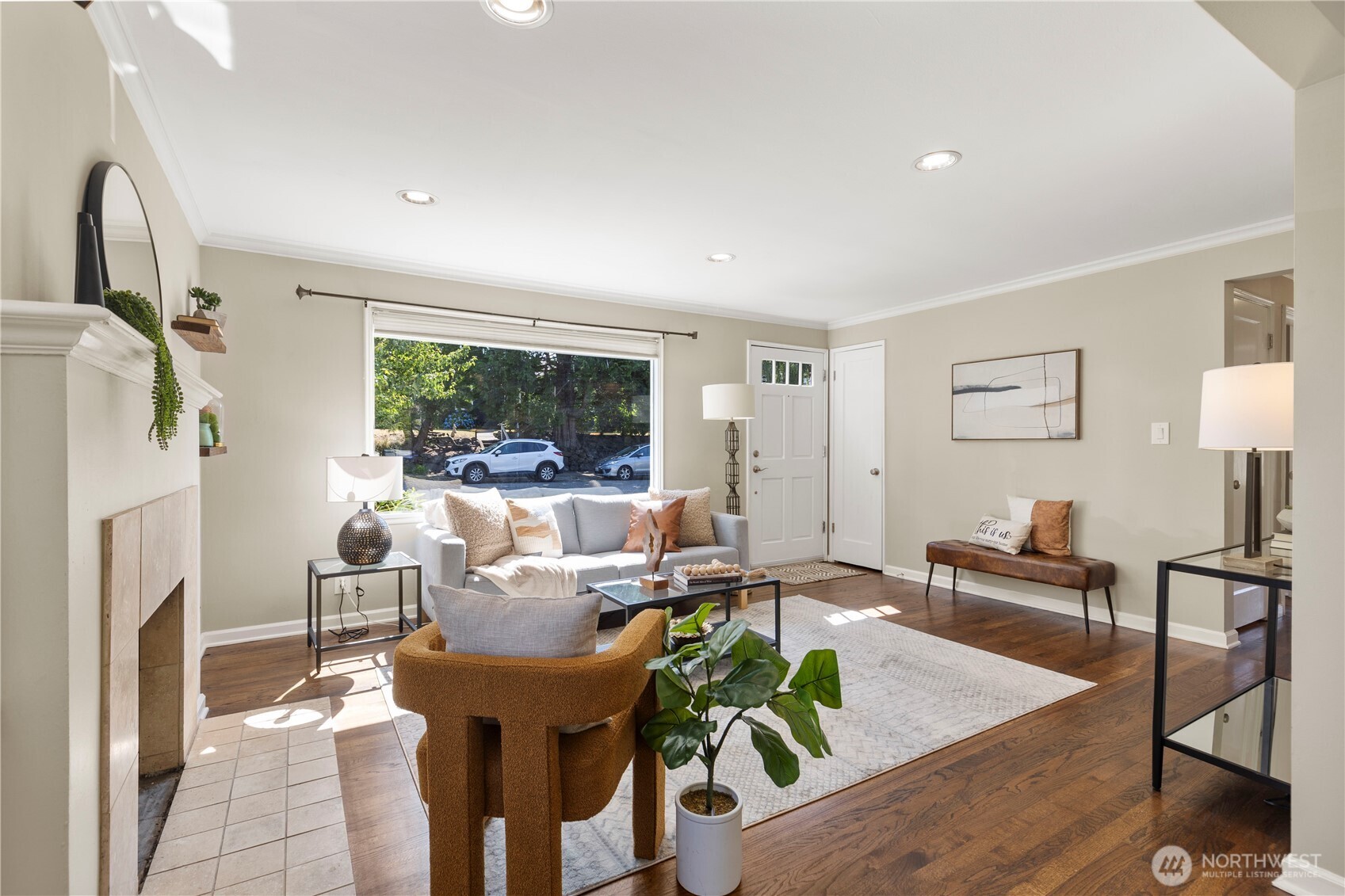 5833 57th Avenue NE