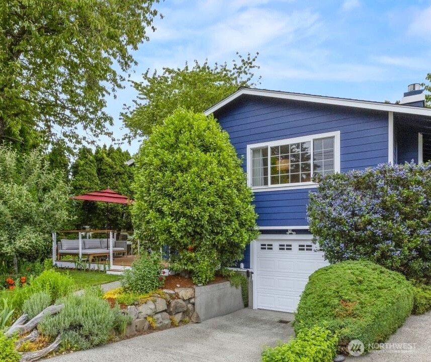 3238 Walnut Avenue SW