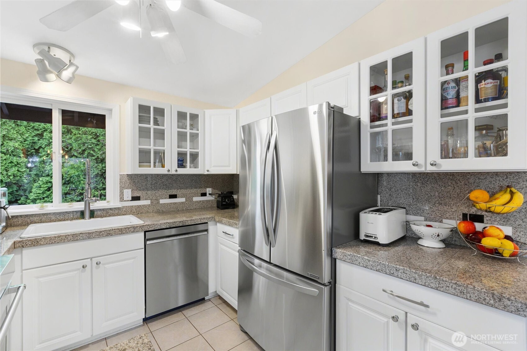 3238 Walnut Avenue SW