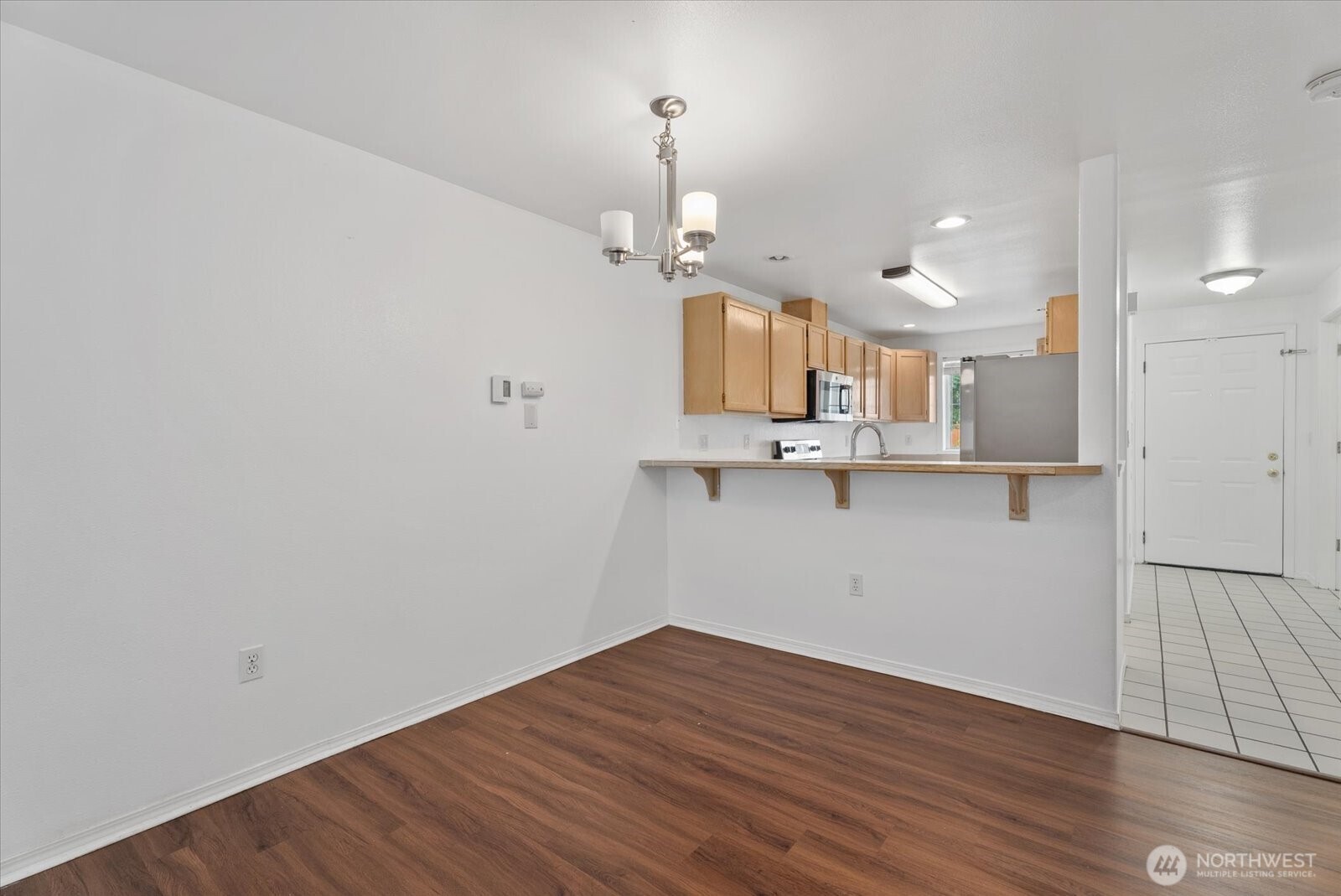 933 4th Avenue N Unit: 102