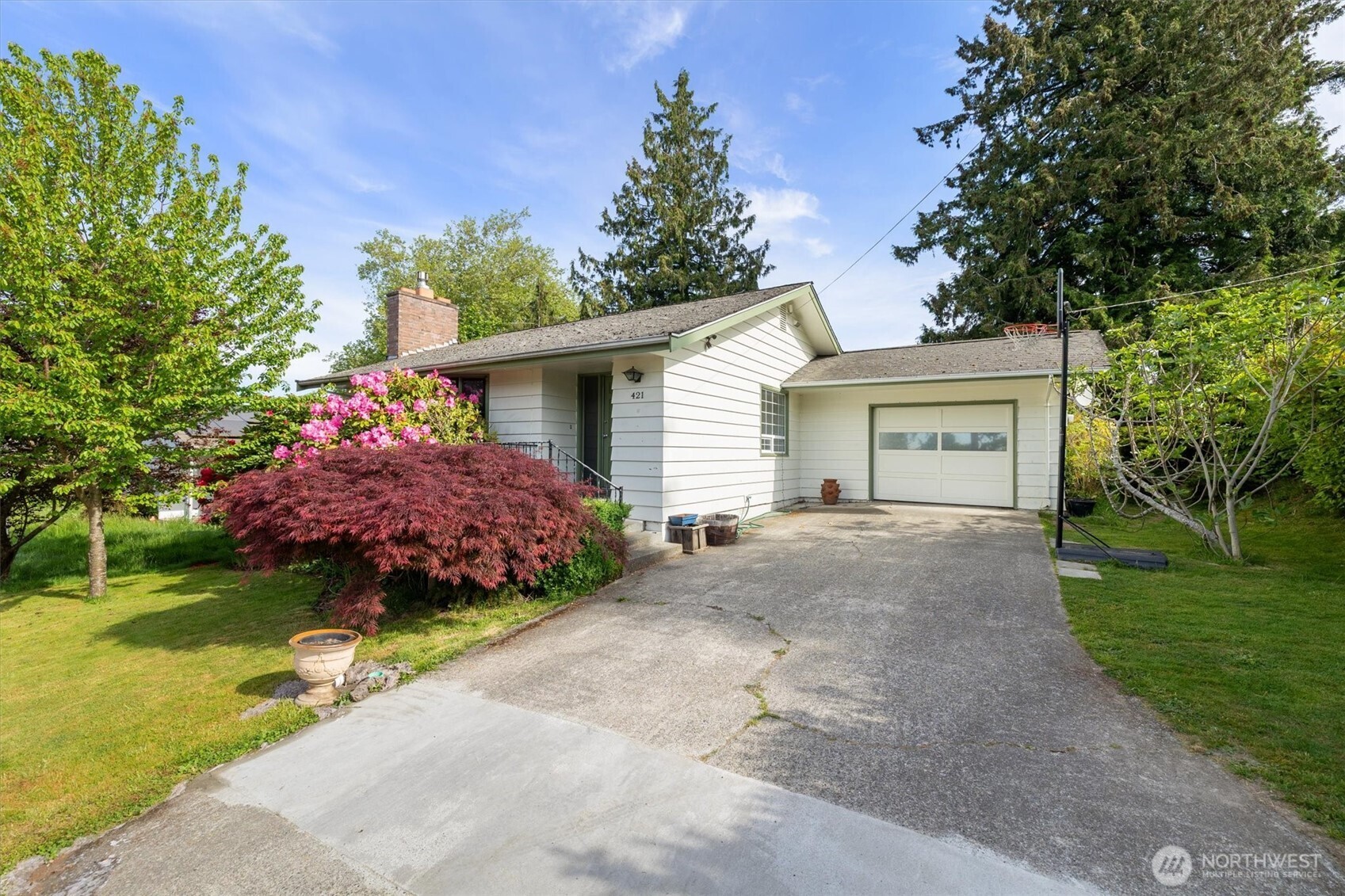 421 E Washington