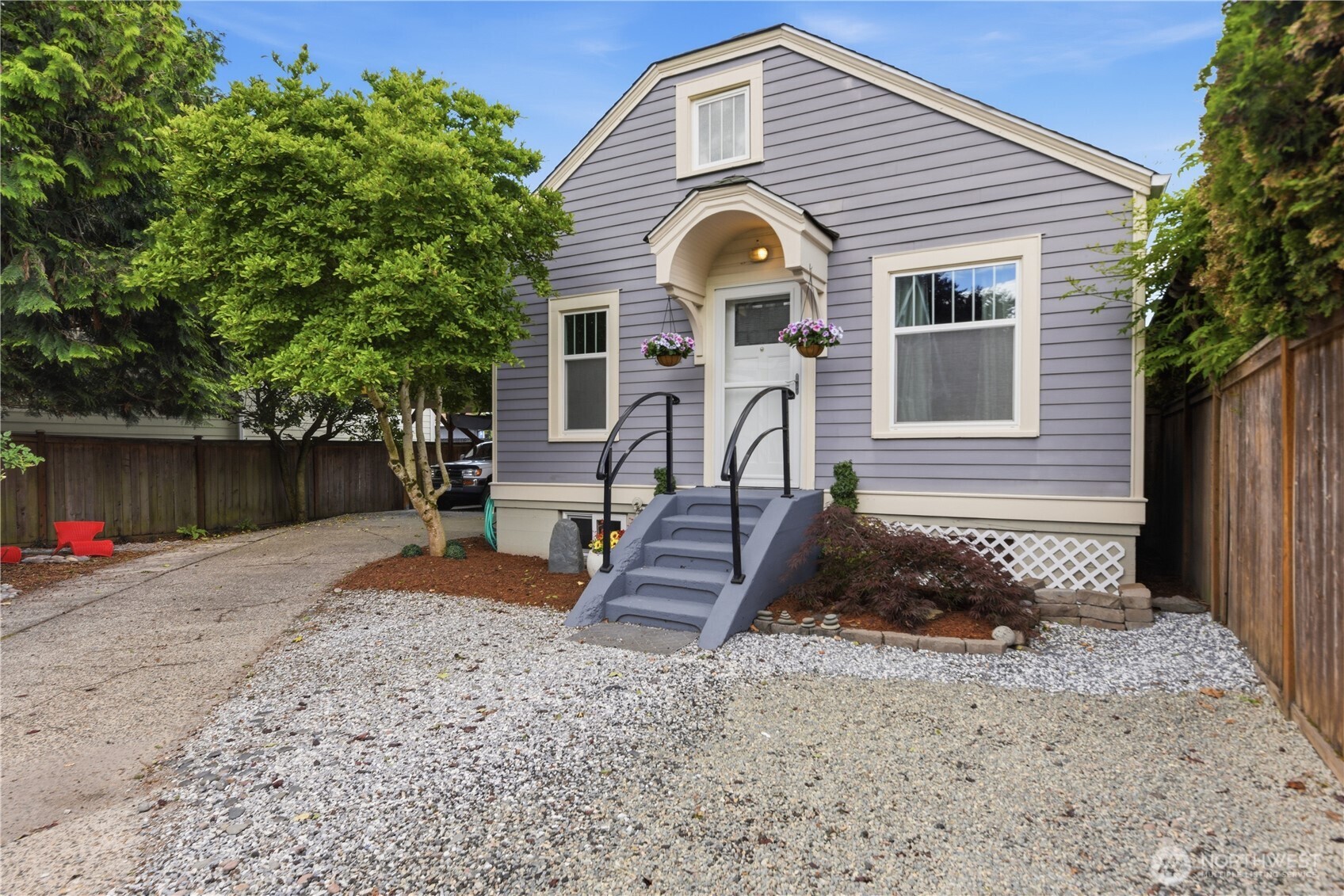 119 1/2 Main Street
