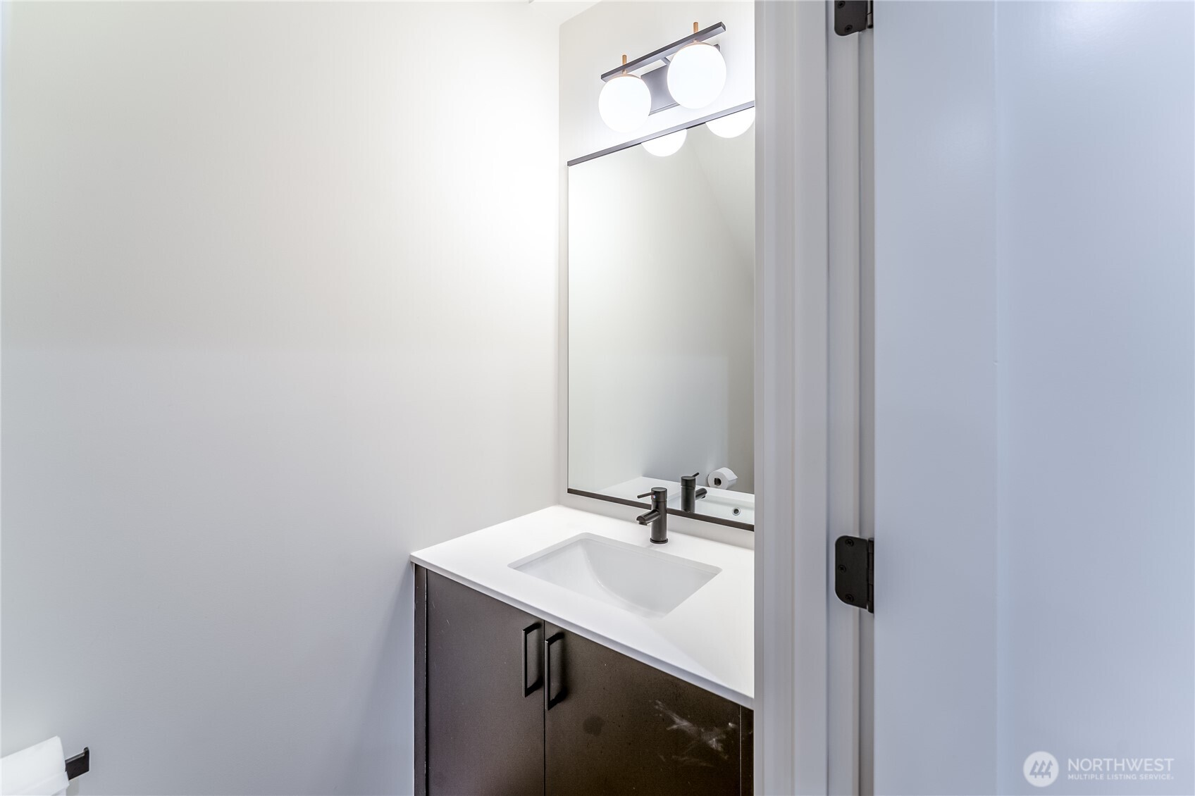 10350 Wallingford Avenue N Unit: B