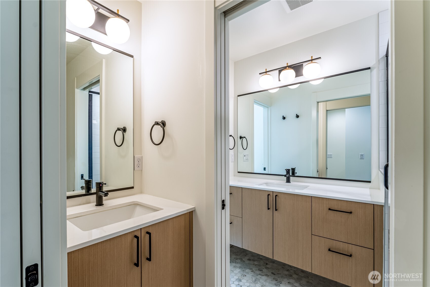 10350 Wallingford Avenue N Unit: B