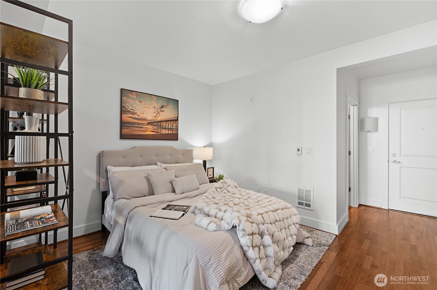 699 John Street Unit: 308
