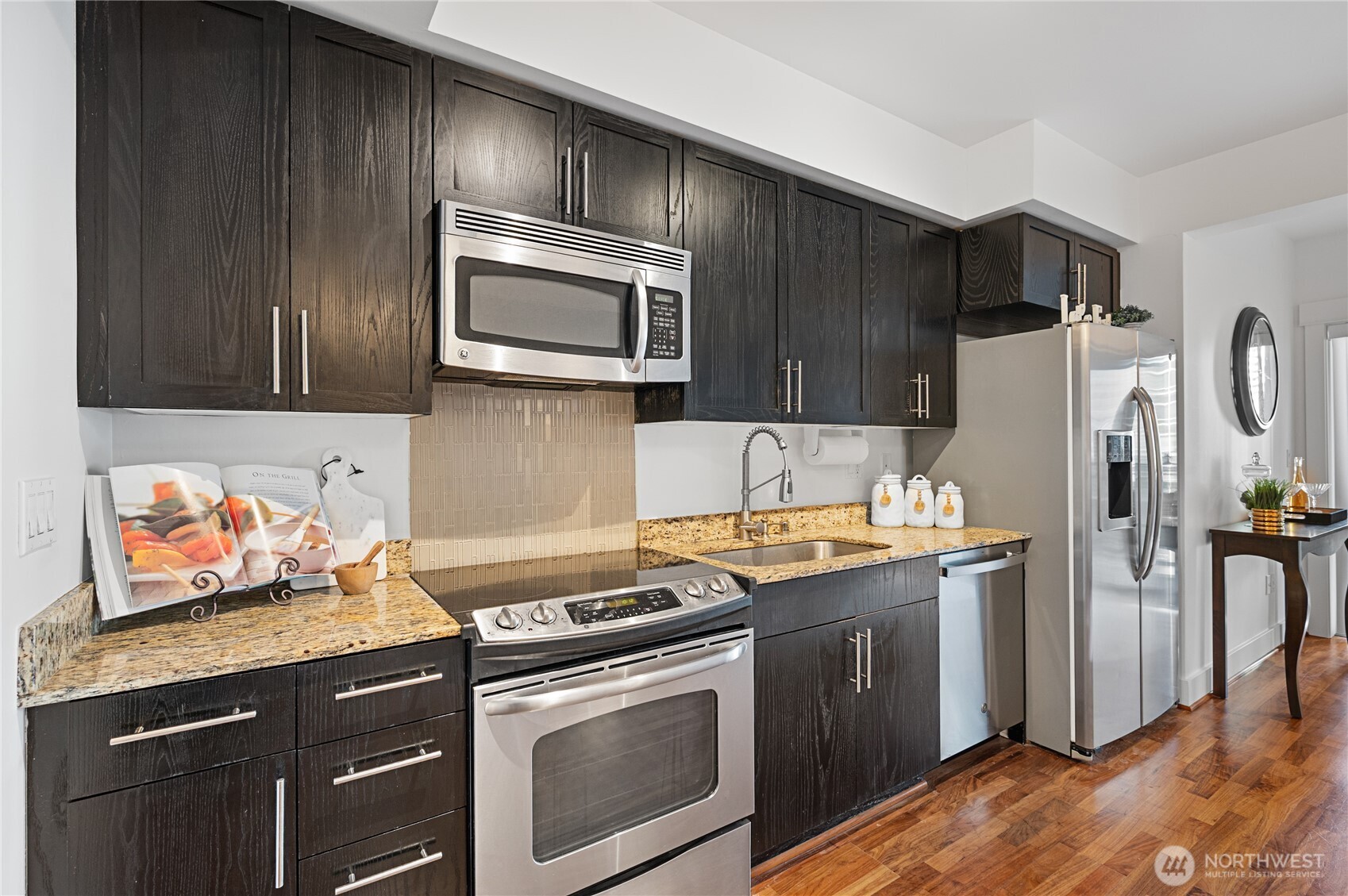 699 John Street Unit: 308