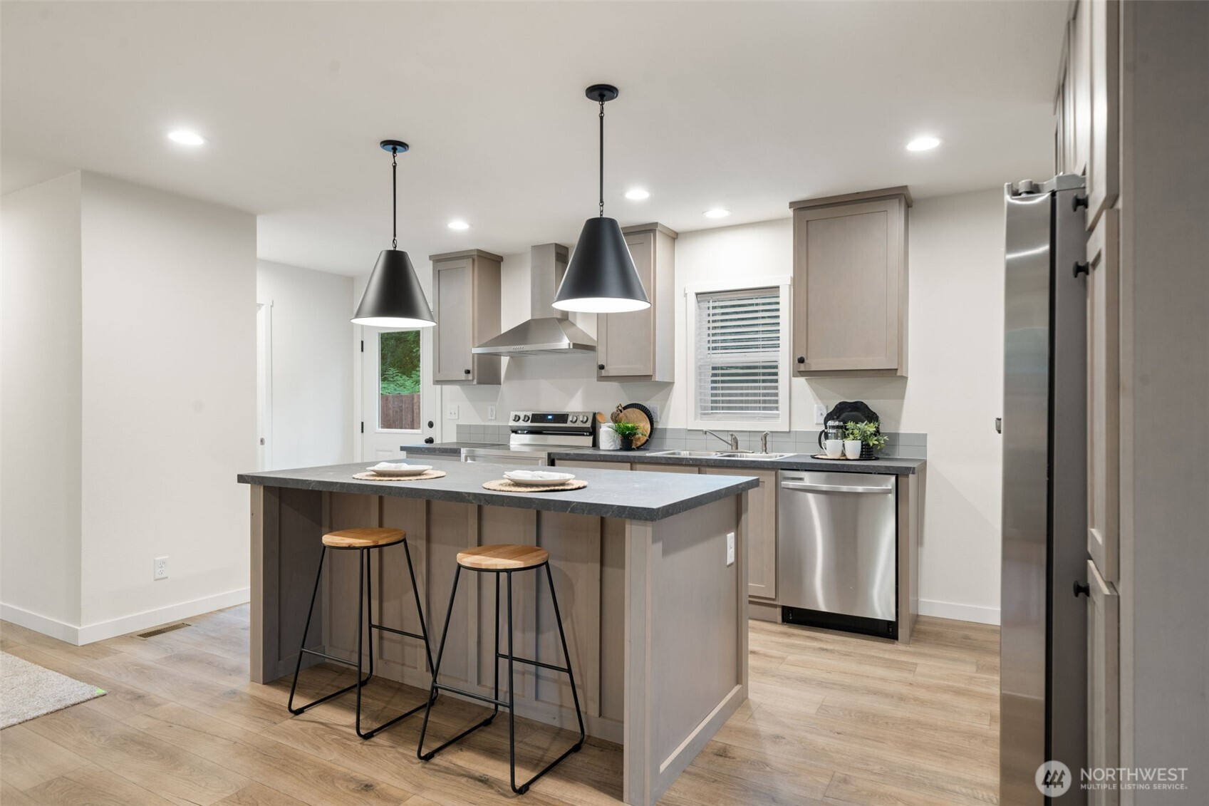 151 E Agate Drive