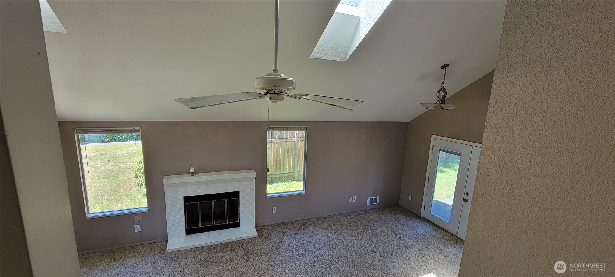 31605 8th Place SW