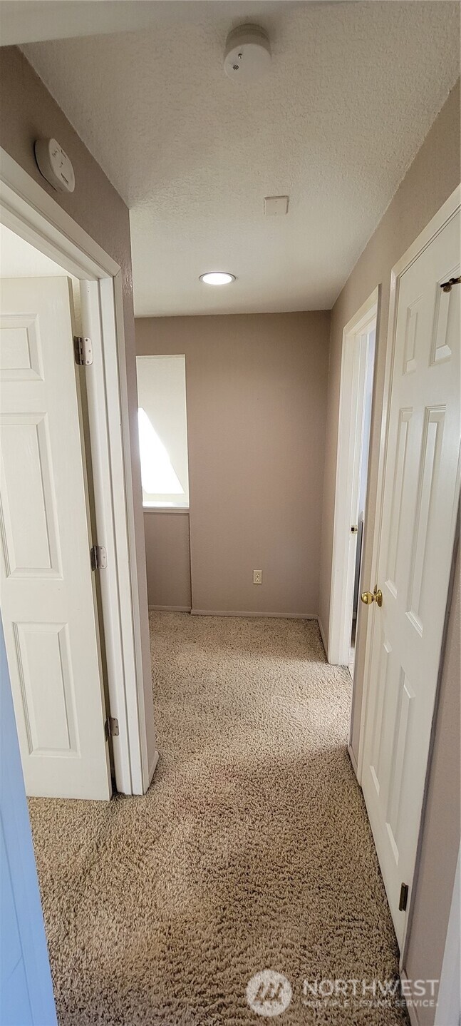 31605 8th Place SW