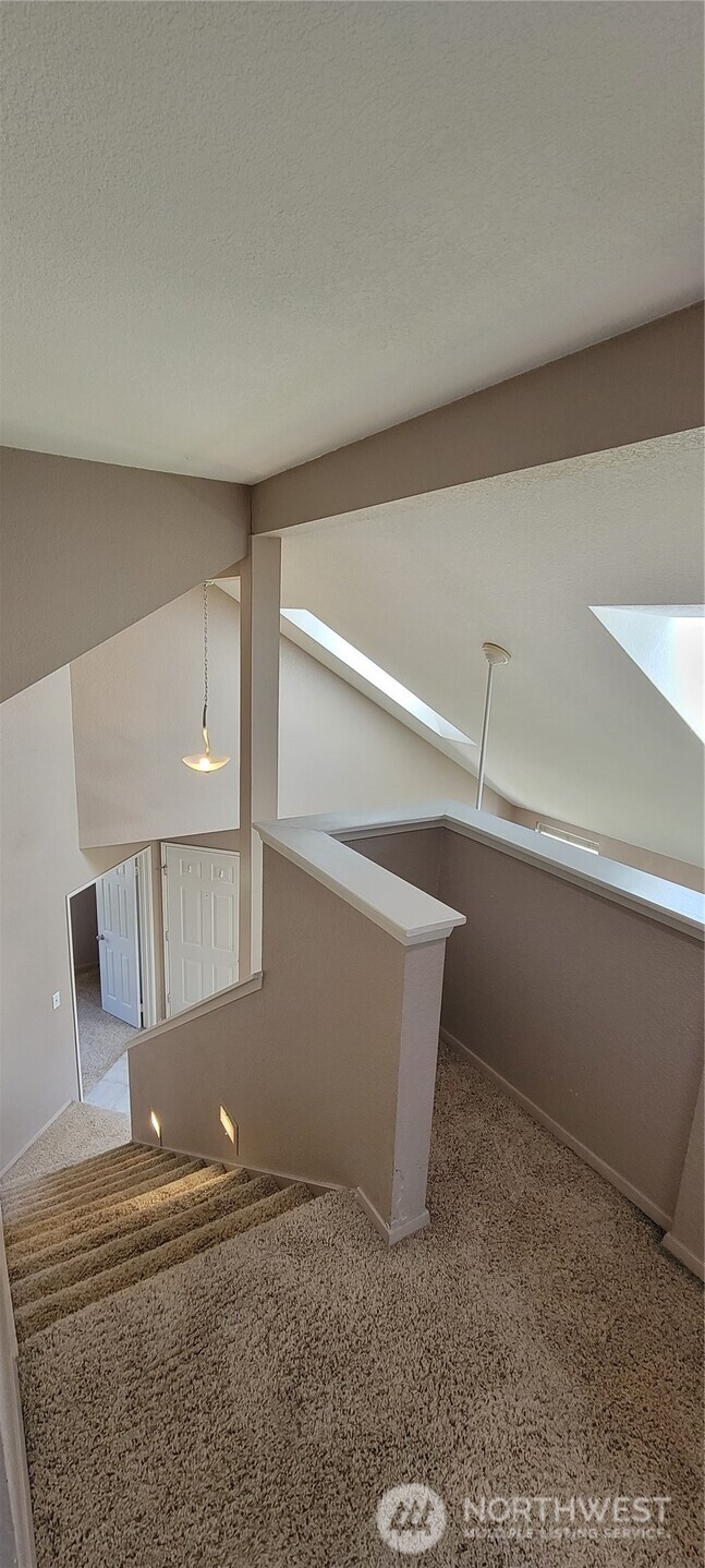 31605 8th Place SW